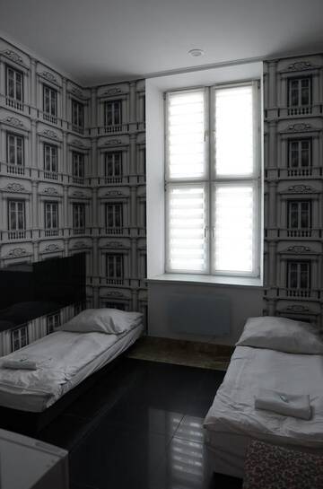 Фото номера Двухместный номер с 2 отдельными кроватями Мини-отель Pałac Dąbrowa г. Домброва-Гурнича 10