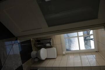 Фото номера Двухместный номер с 2 отдельными кроватями Мини-отель Pałac Dąbrowa г. Домброва-Гурнича 38